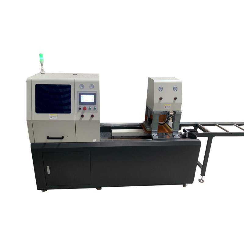 日意嘉全自動切鋁機(jī)500機(jī)型出貨河南！！！