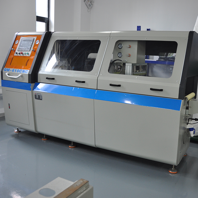 610無尾料分離式全自動切鋁機帶防護罩主圖10 610無尾料分離式全自動切鋁機帶防護罩主圖10