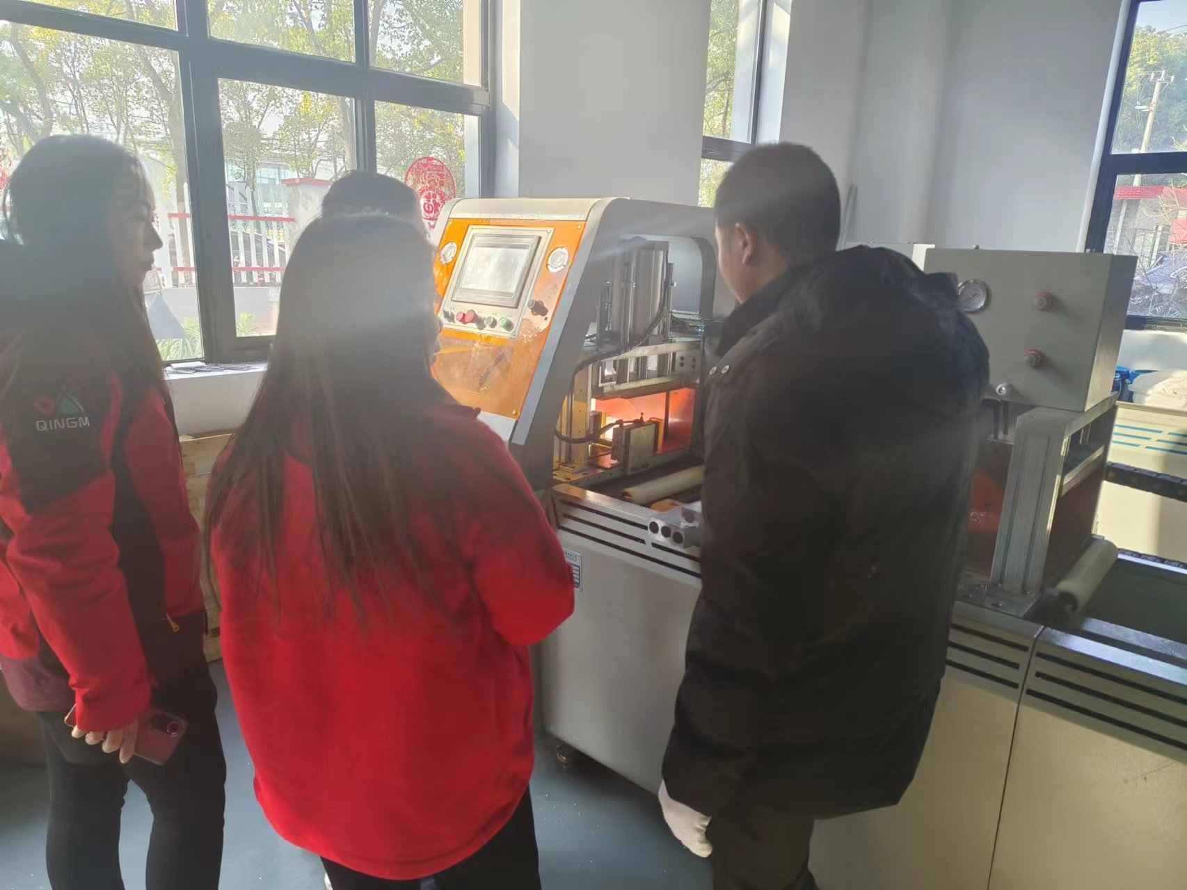 日意嘉現場試切 日意嘉現場試切