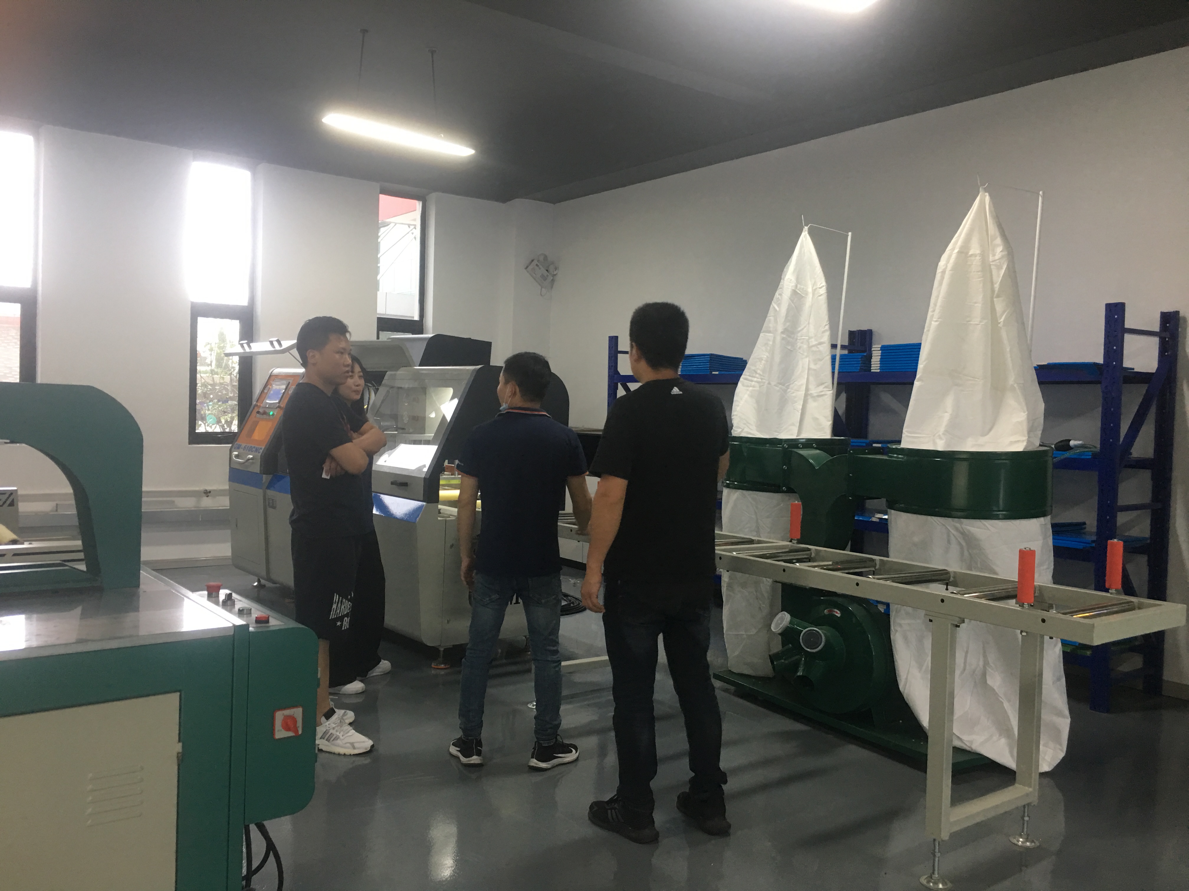 鋁合金切割機(jī) 鋁合金切割機(jī)