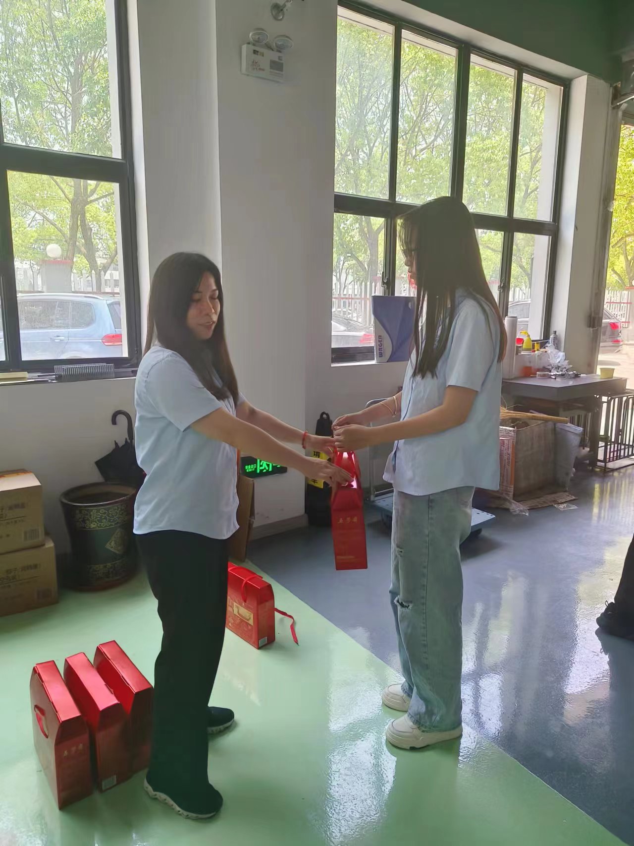 9b7bf758e21b68c28167f452d5c8ad1 9b7bf758e21b68c28167f452d5c8ad1