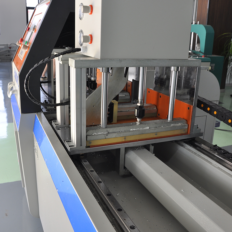 500全自動(dòng)切鋁機(jī)細(xì)節(jié)圖10